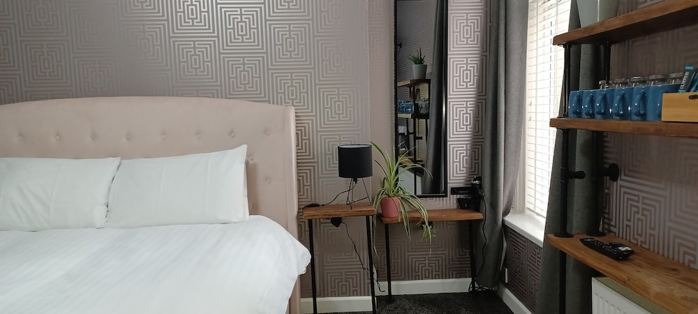 Twin Room, Ensuite - Photo 15