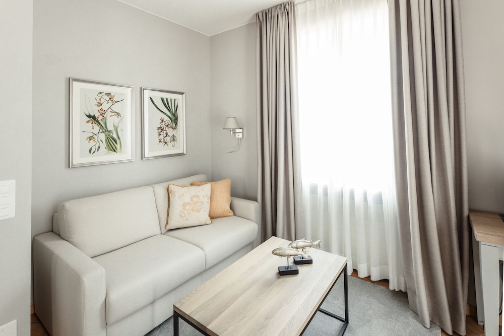 Suite, 2 Twin Beds, Terrace, Garden Area