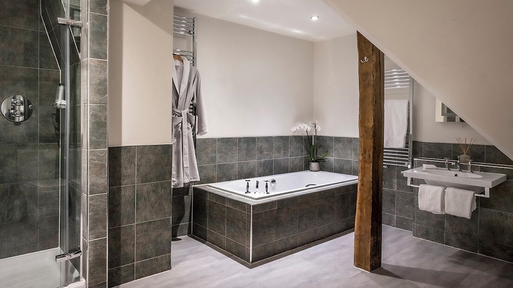 Superior Double or Twin Room, 1 Double or 2 Single Beds (Main House) photo 2