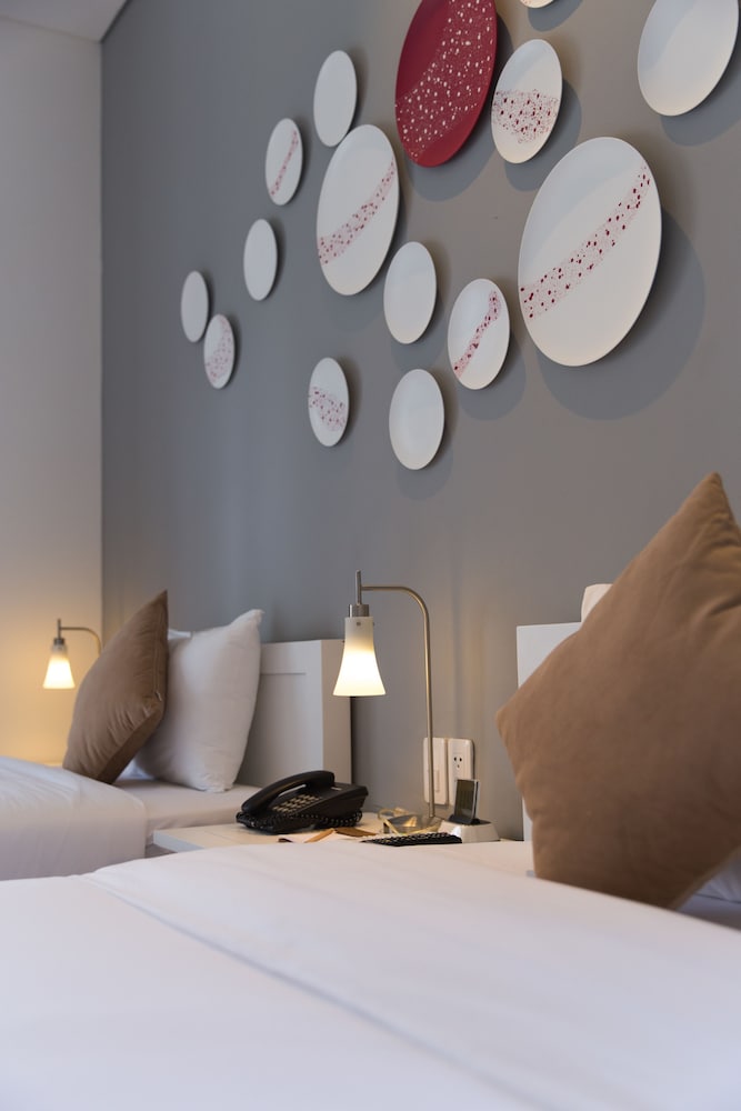 Family Triple Room, City View photo 3