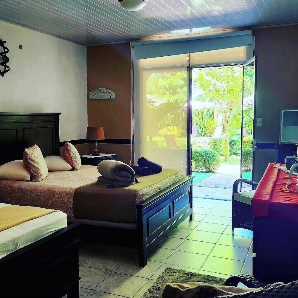 Apartment, 2 Bedrooms, Kitchenette photo 2