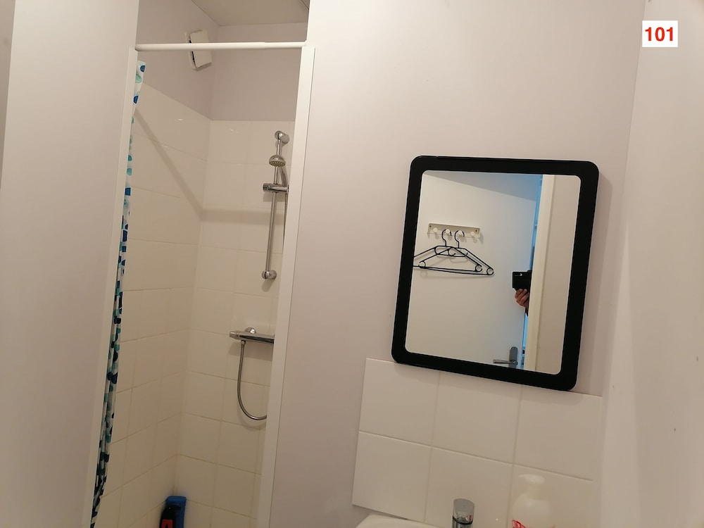 Classic Studio, Ensuite - Photo 14