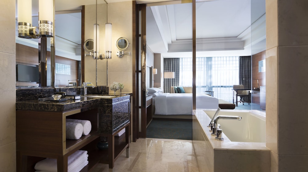 Executive Room, 1 King Bed photo 2