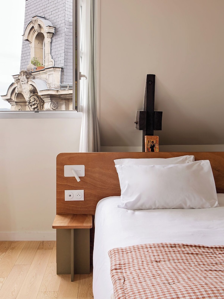Superior Room - Photo 11