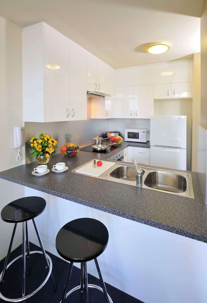 Executive Apartment, Kitchen, Harbor View