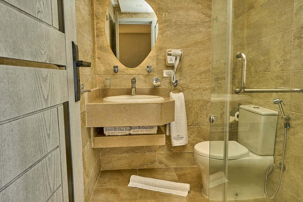 Economy Room - Photo 3