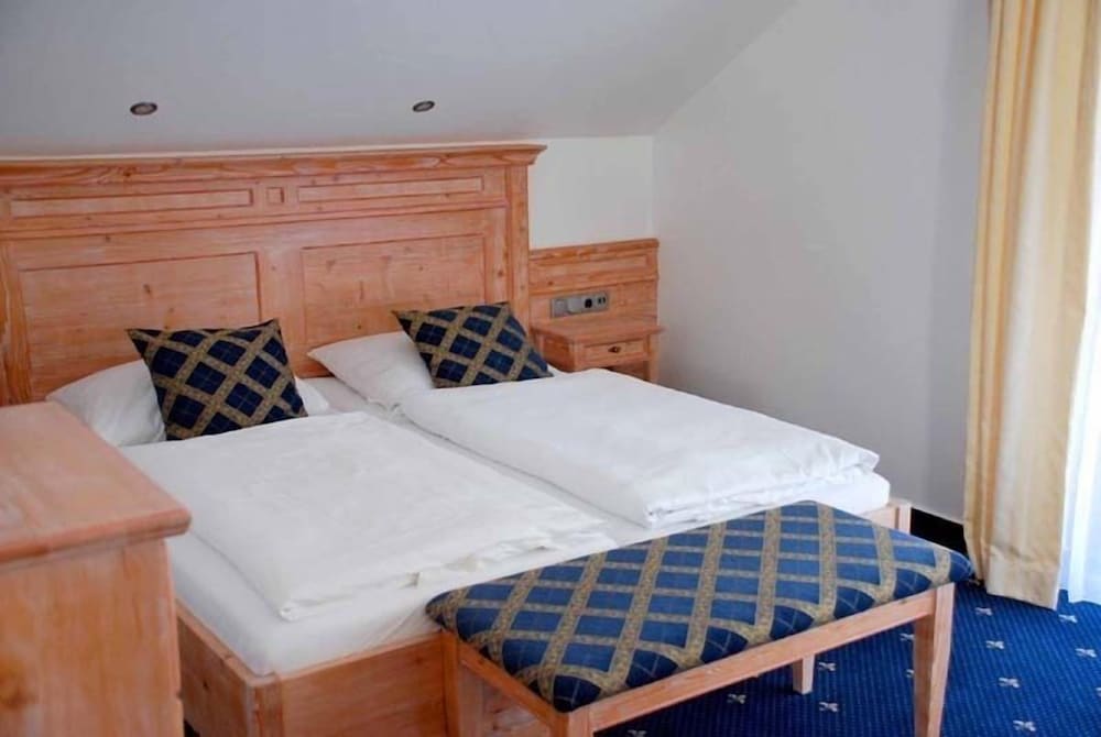 Mobile Home (6) photo 3