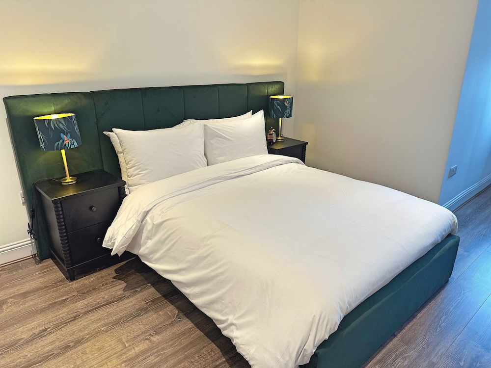 Executive Apartment, 1 King Bed, Non Smoking, Private Bathroom photo 3