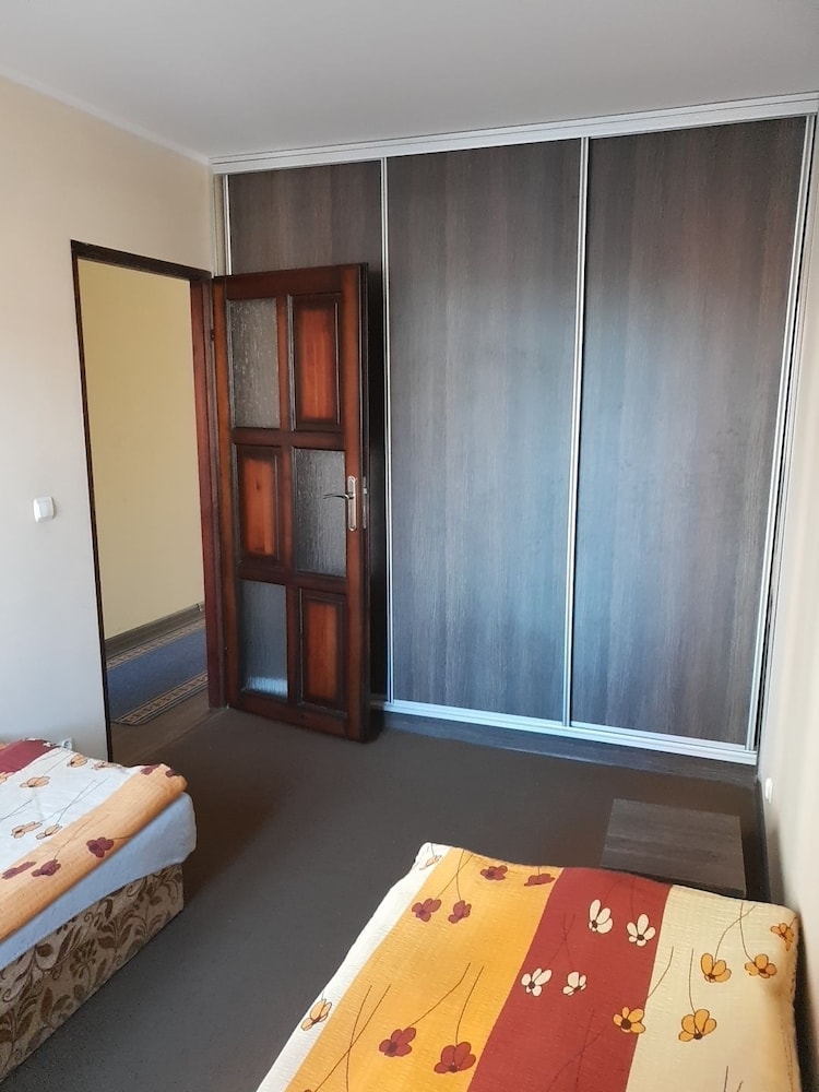 Business Apartment, 2 Bedrooms, Kitchenette, Courtyard View photo 2