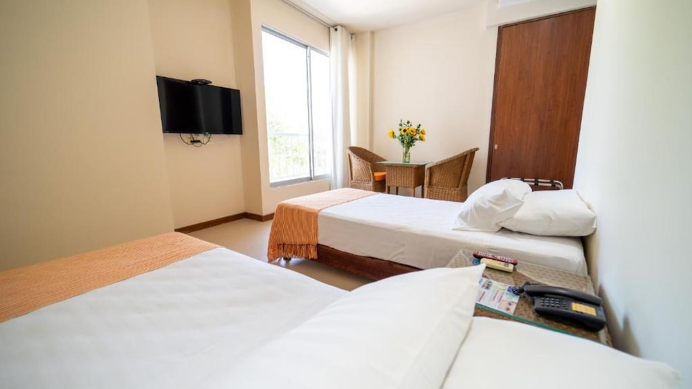 Twin Room - Photo 1