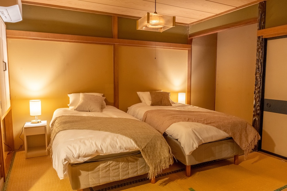 Superior Triple Room, Lake View