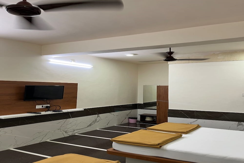 Family Quadruple Room photo 2
