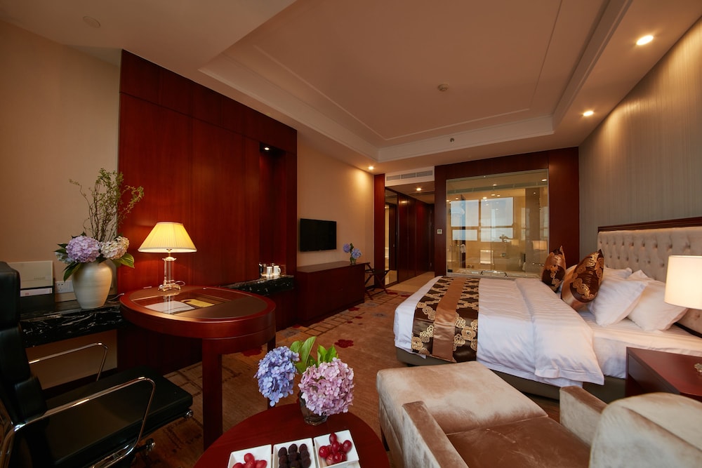 Deluxe Double Room, City View photo 1