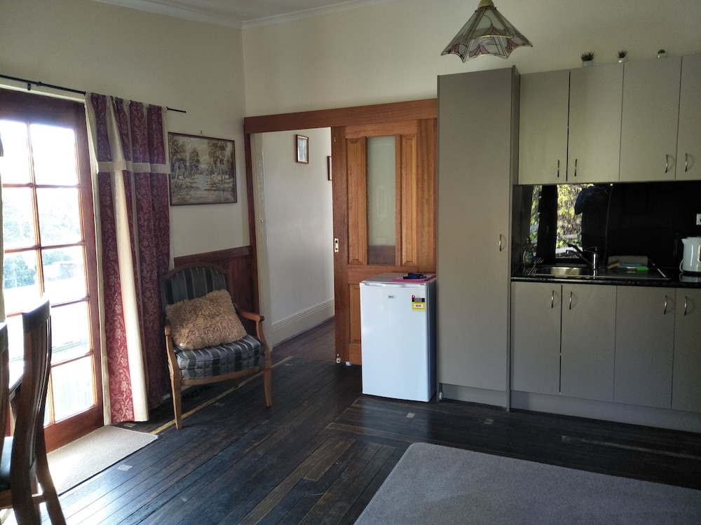 Standard King Room photo 2