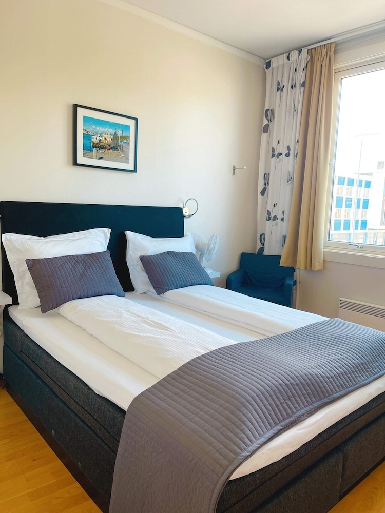 Double Room (1) photo 1