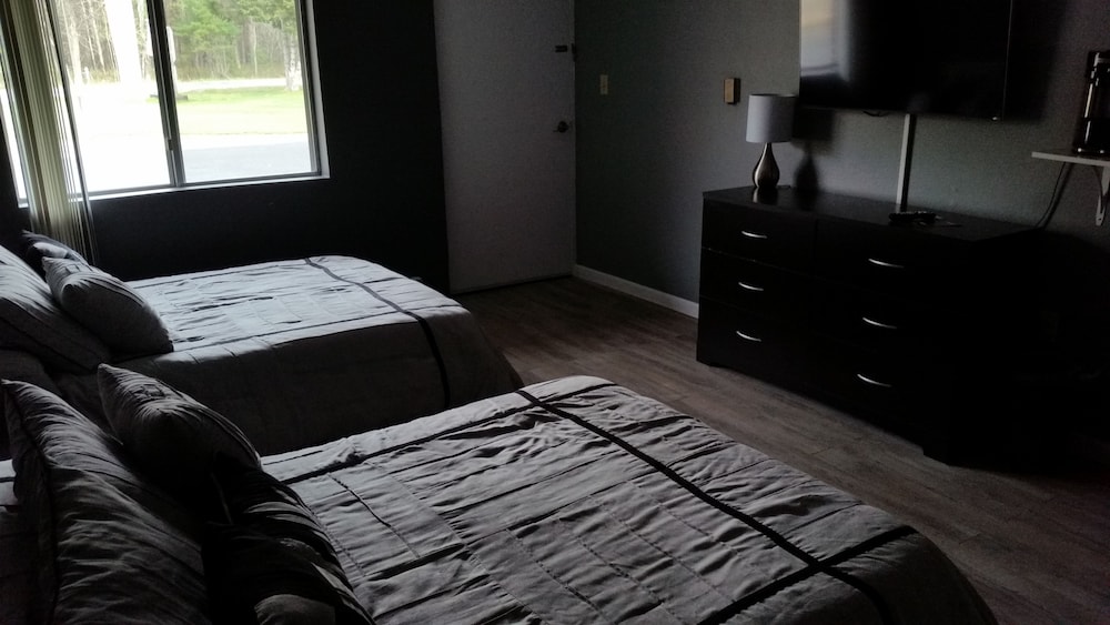 Standard Room, 2 Double Beds, Non Smoking (Two Standard Double Beds)