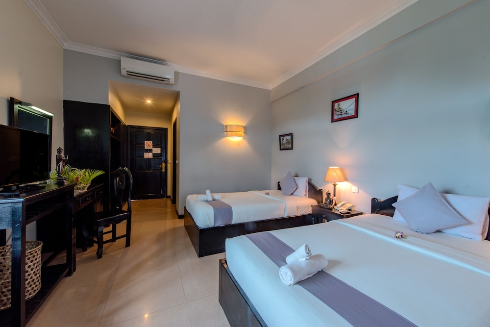 Deluxe Double or Twin Room - Photo 5