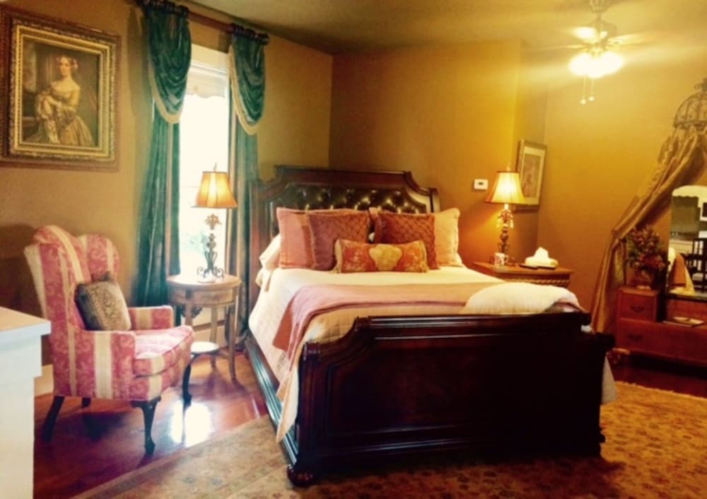 Mary Kate Suite photo 1