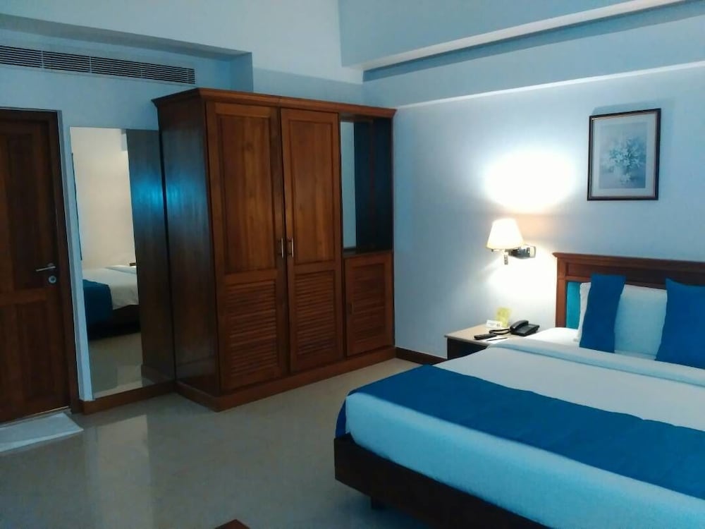 Suite, 1 Double Bed photo 2
