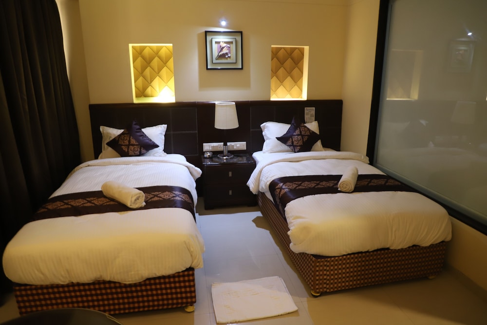 Deluxe Double or Twin Room, City View