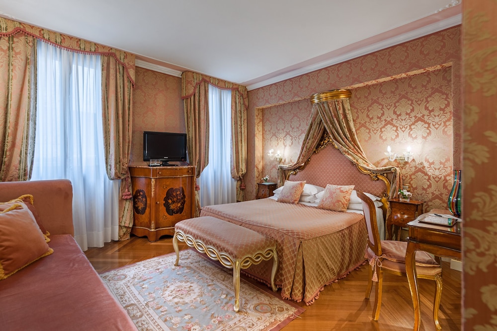 Room (Prestige)