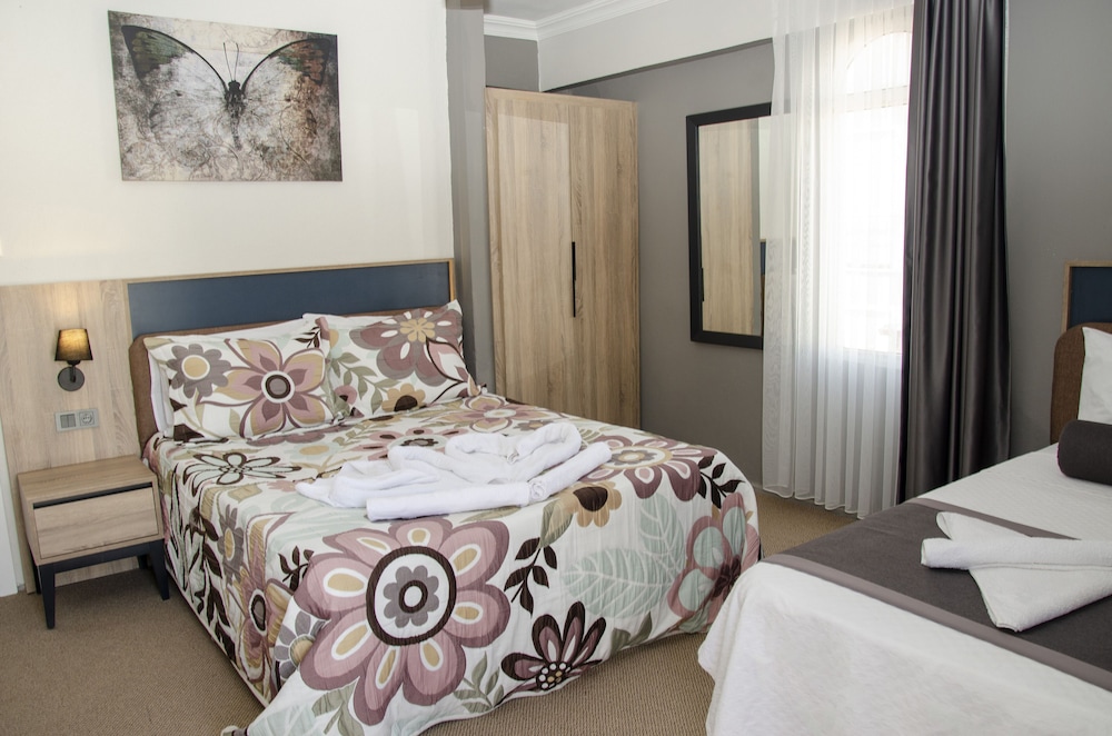 Comfort Triple Room, Balcony