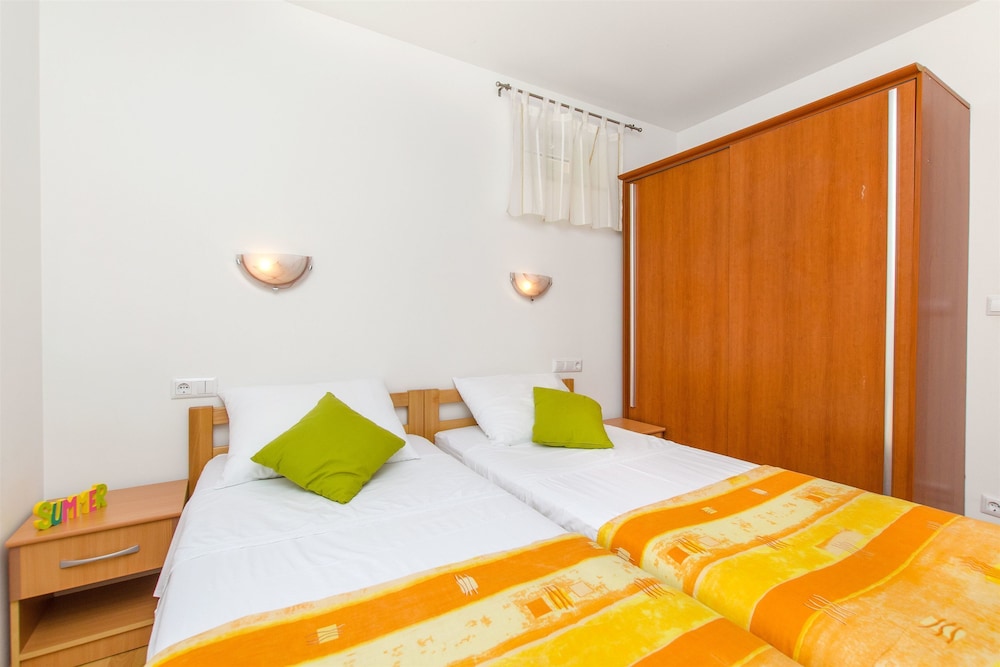 Apartment (A1) photo 1