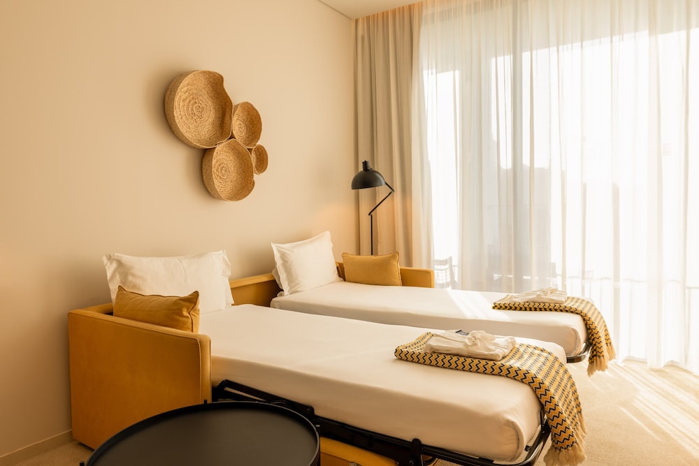 Standard Family Double or Twin Room (Plus) - Photo 7