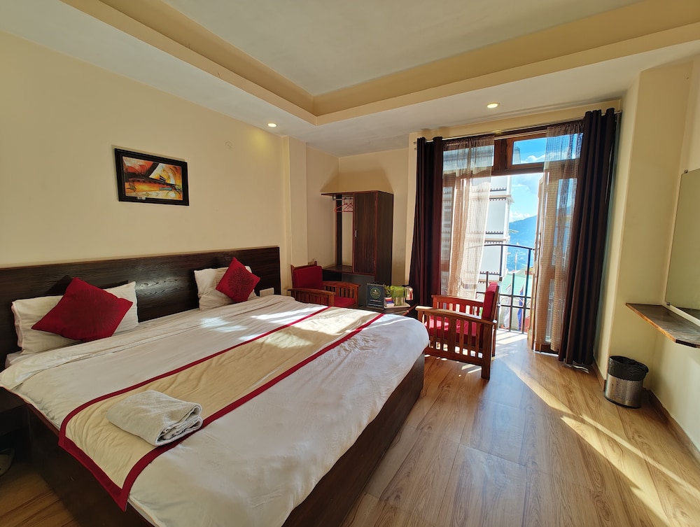 Deluxe Double Room, City View
