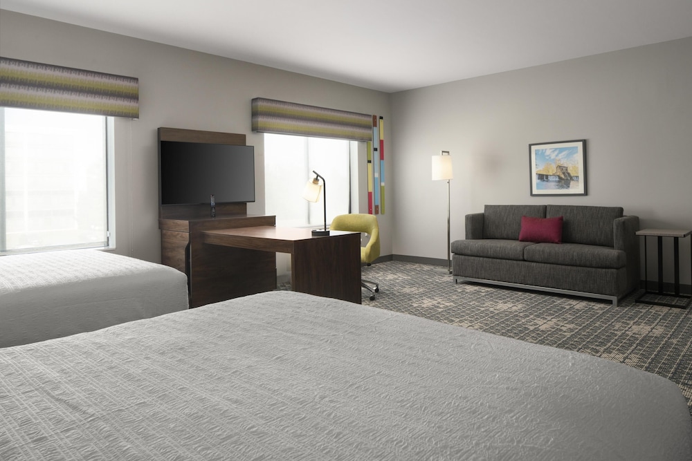 Studio, 2 Queen Beds, Accessible (Roll-In Shower) photo 1