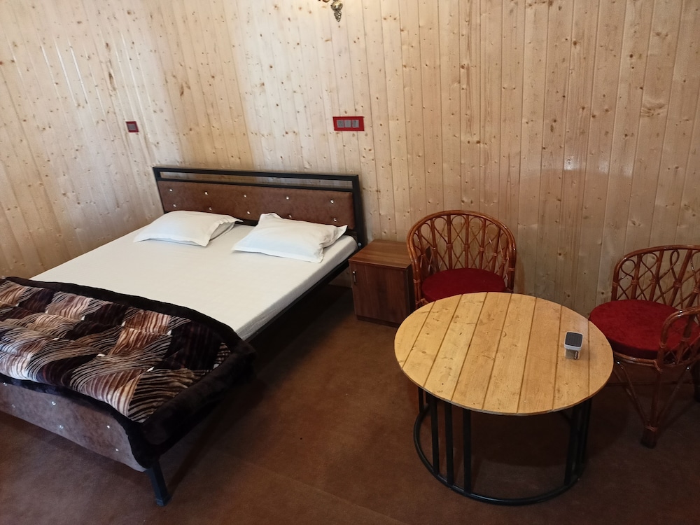 Executive Room, 1 Bedroom, Mountain View, Garden Area
