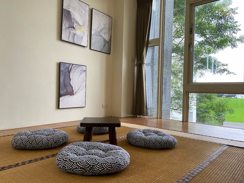 Family Quadruple Room, 2 Double Beds, Courtyard View, Courtyard Area (R204) photo 1