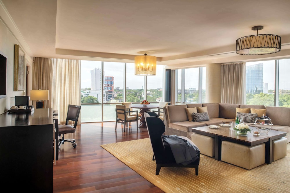 Suite (Executive Corner)
