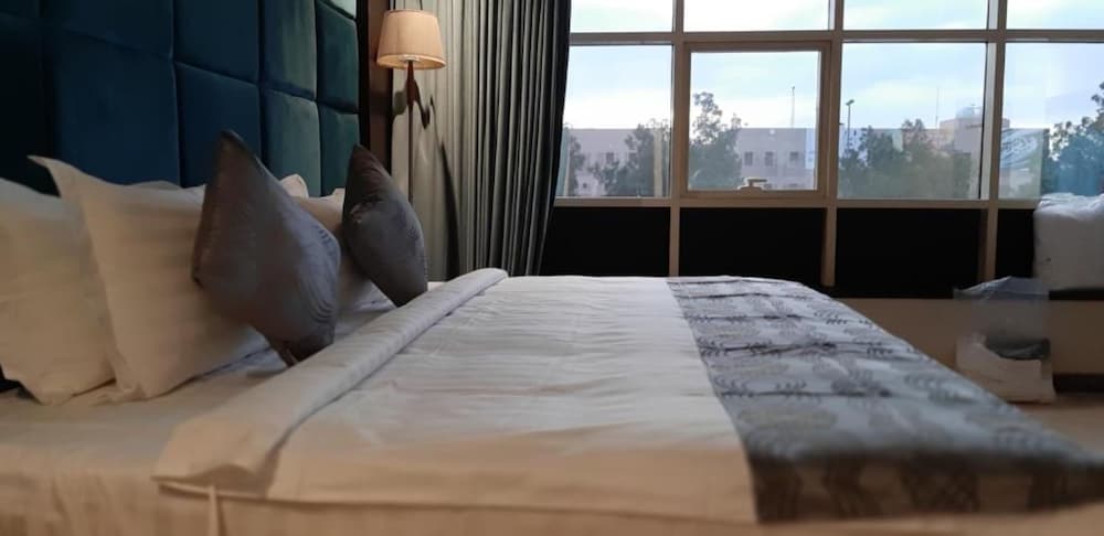 Standard Double Room - Photo 8
