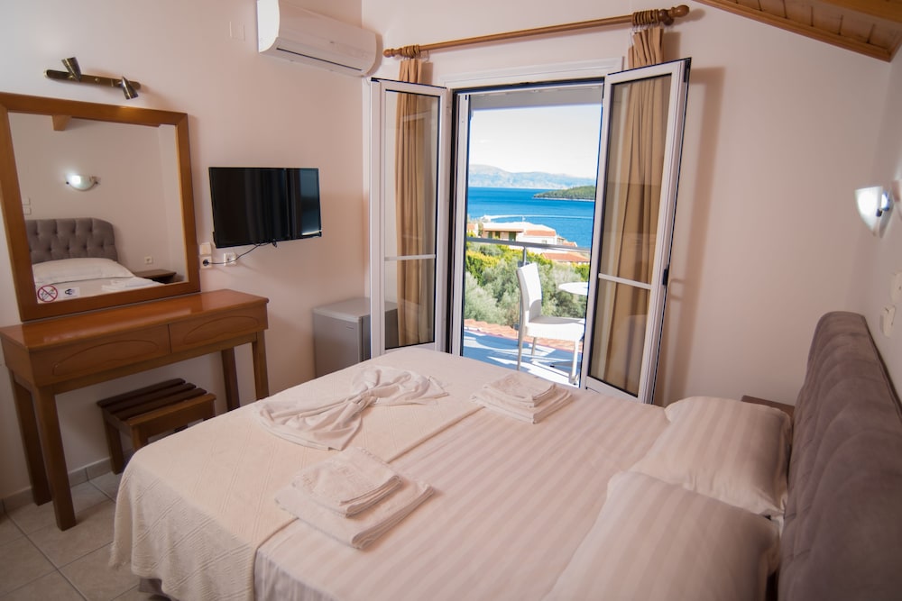 Family Quadruple Room, Sea View photo 3