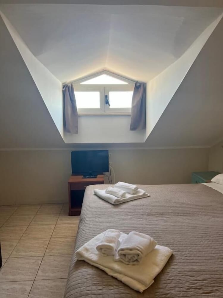 Economy Double Room photo 2