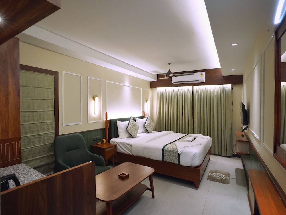 AC SUIT ROOM (Side sea facing)