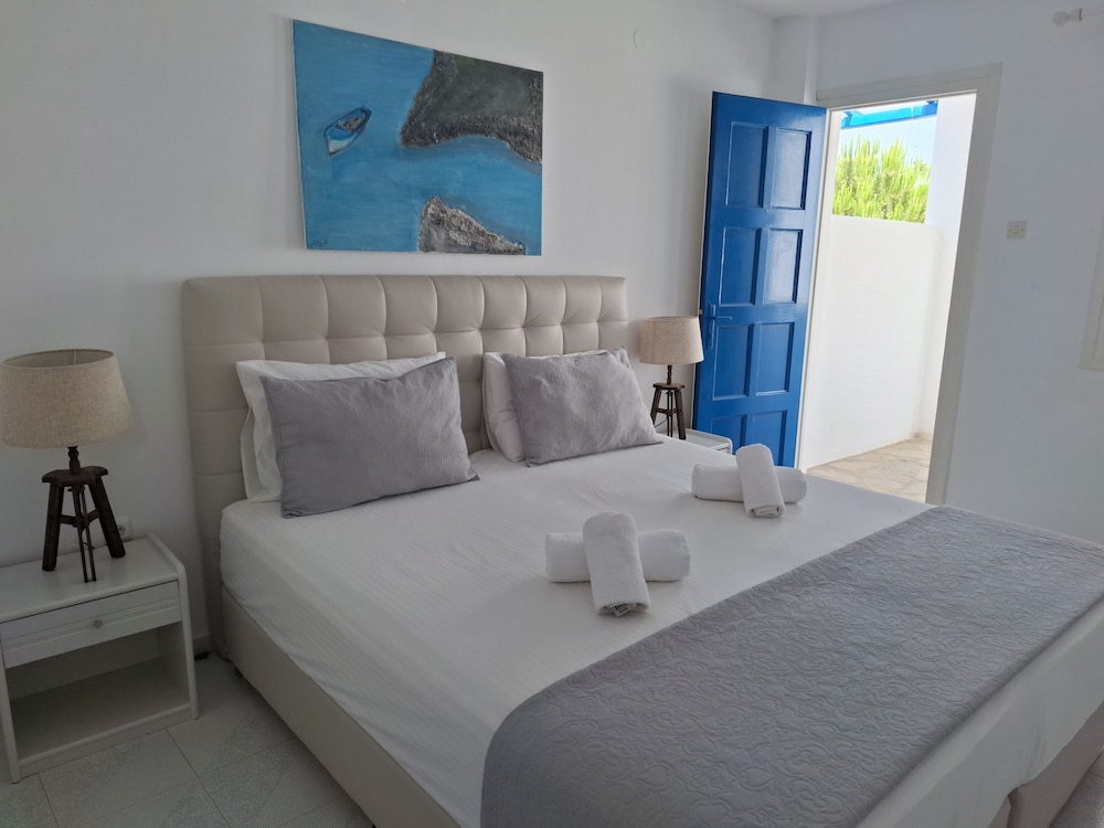 Standard Double or Twin Room, Garden View (Ground Floor) photo 3