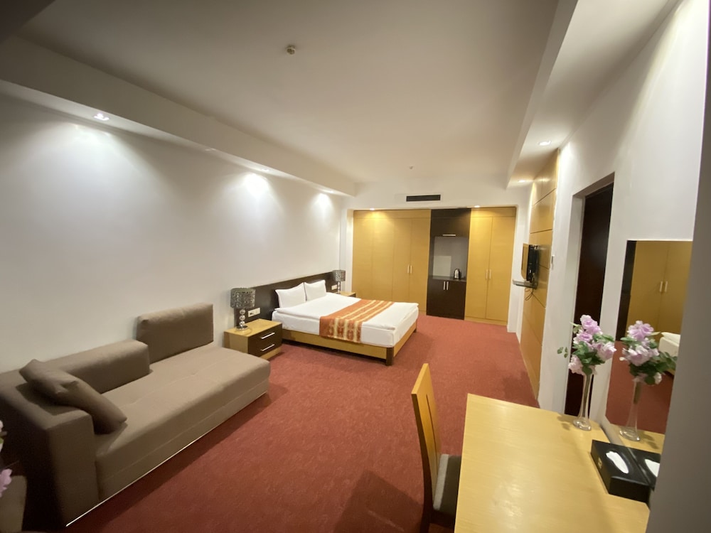 Deluxe Suite photo 1