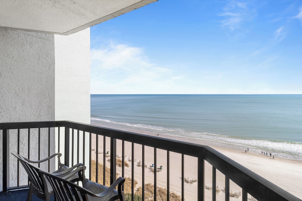 Pinnacle Oceanfront Queen Efficiency - Photo 7