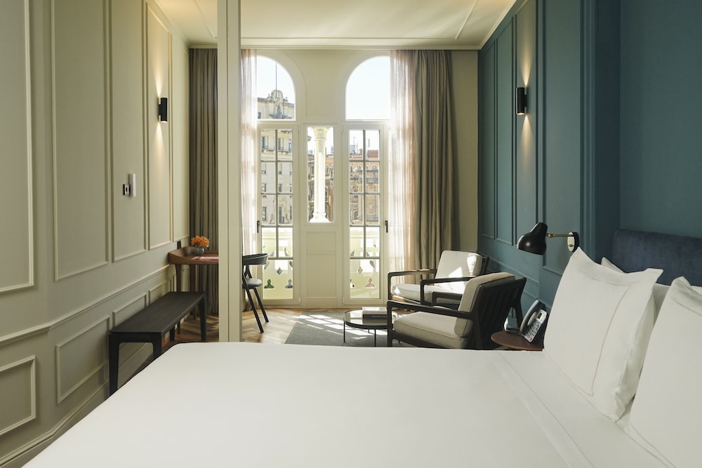Premium Views - Photo 1