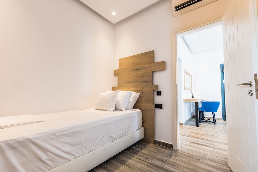 Three Bedrooms Villa with outdoor Jetted Tub