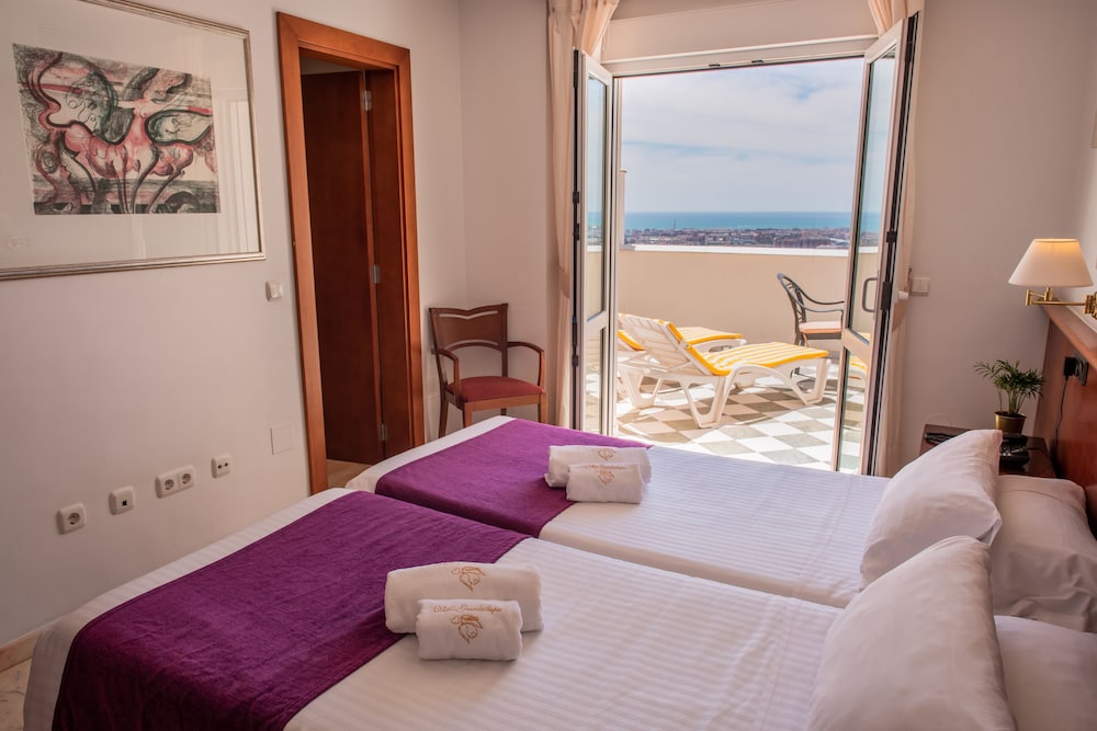 Double Room - Photo 2