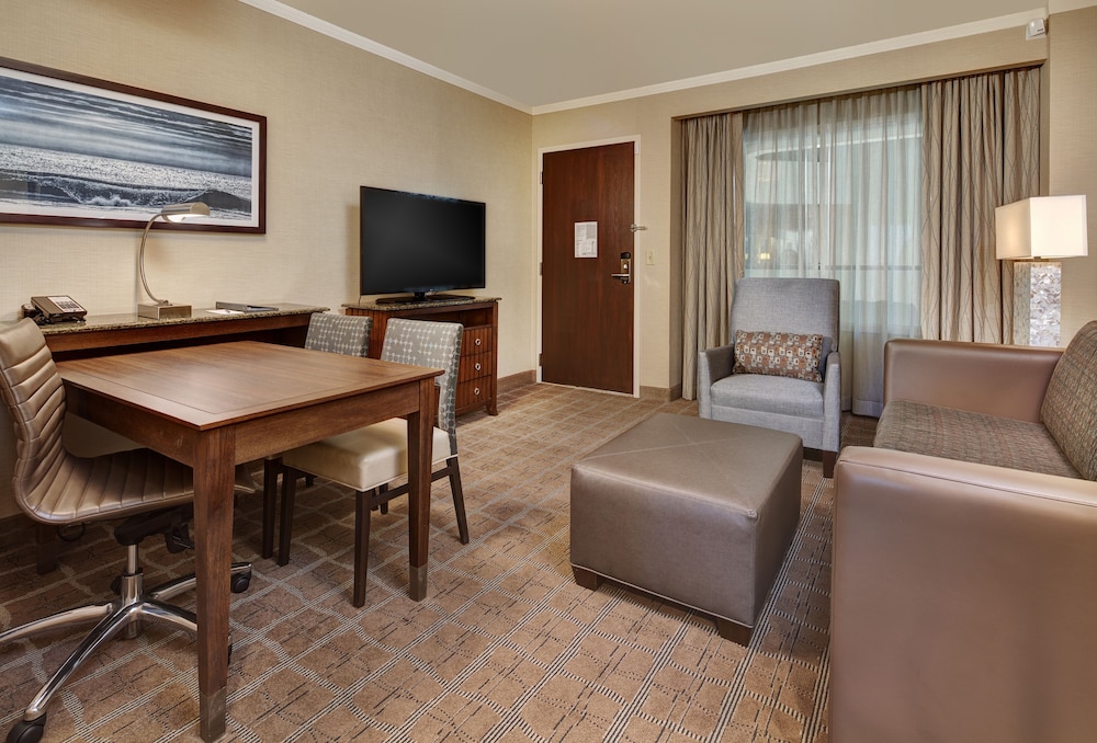 Suite, Multiple Beds - Photo 4