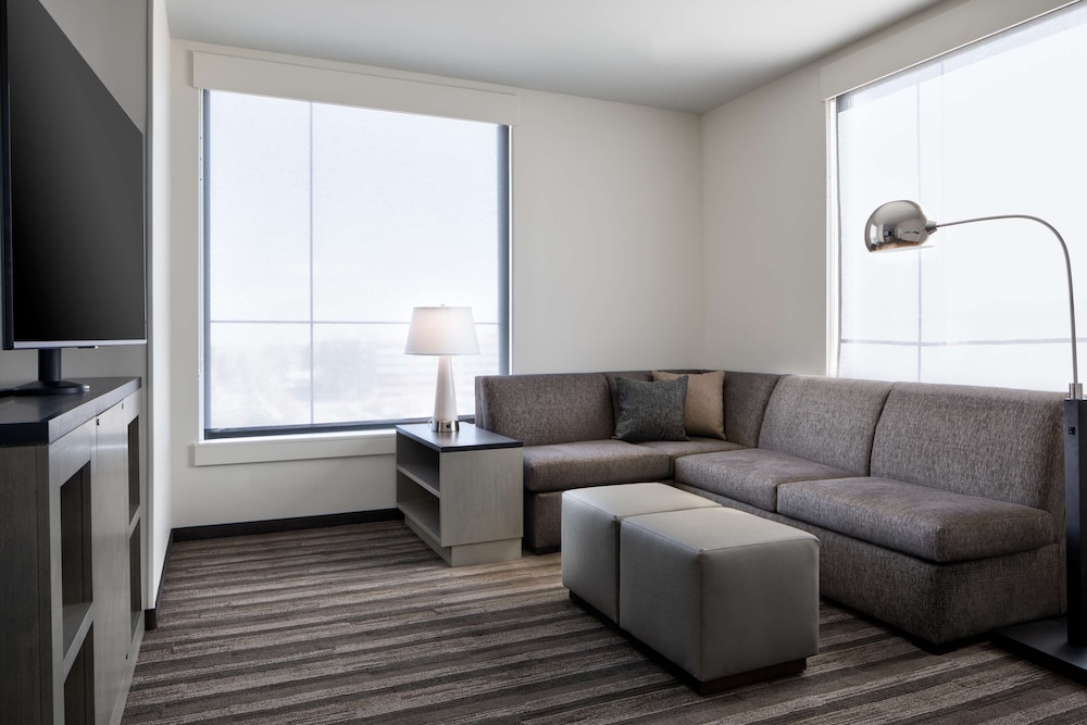 Suite, 1 Bedroom, Kitchen - Photo 5