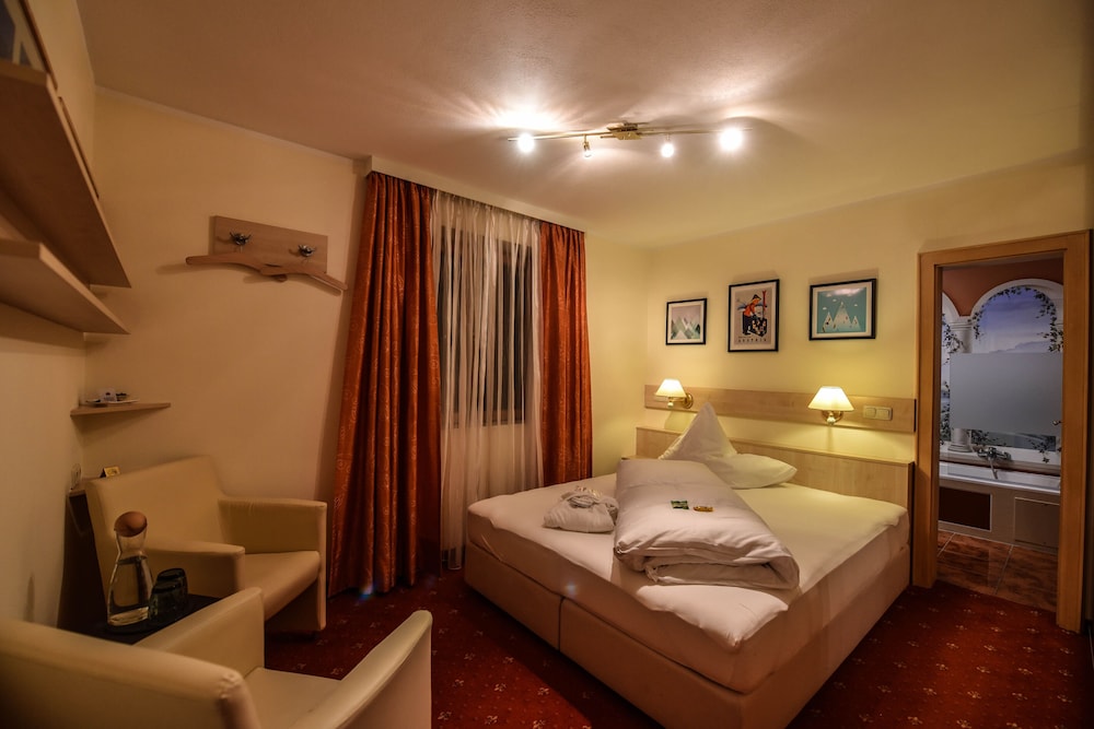 Basic Double Room