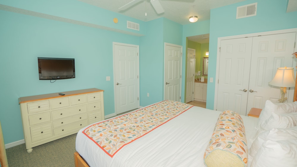 Standard Suite, 2 Bedrooms, Non Smoking, Kitchen - Photo 24