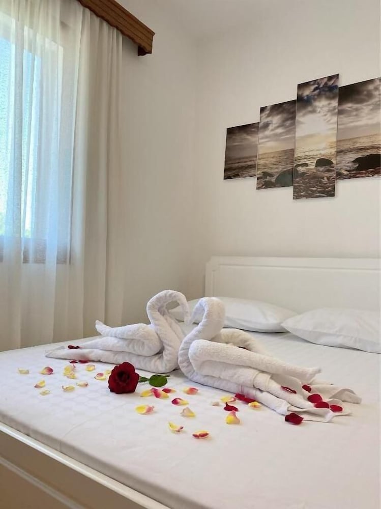 Traditional Quadruple Room, 1 Bedroom, Balcony, City View