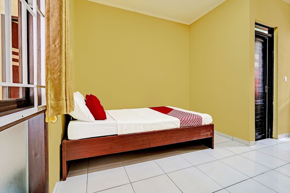 Standard Double Room - Photo 9