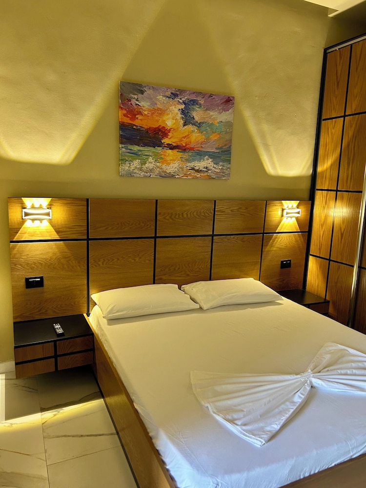 Deluxe Suite, 1 Bedroom, Garden View